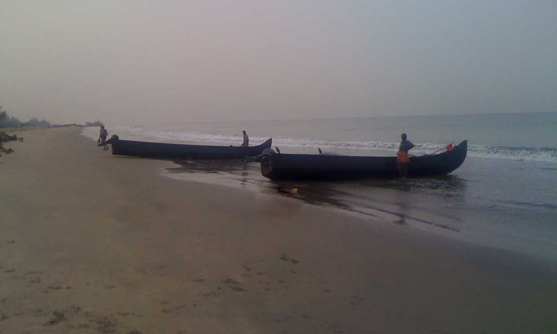 Veeranpuzha Beach by CB in Kochi, India