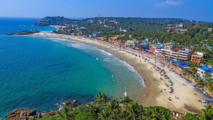 kovalam beach in thiruvananthapuram