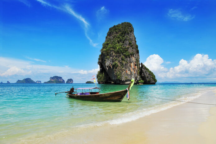 Wandoor Beach in Andaman & Nicobar Islands